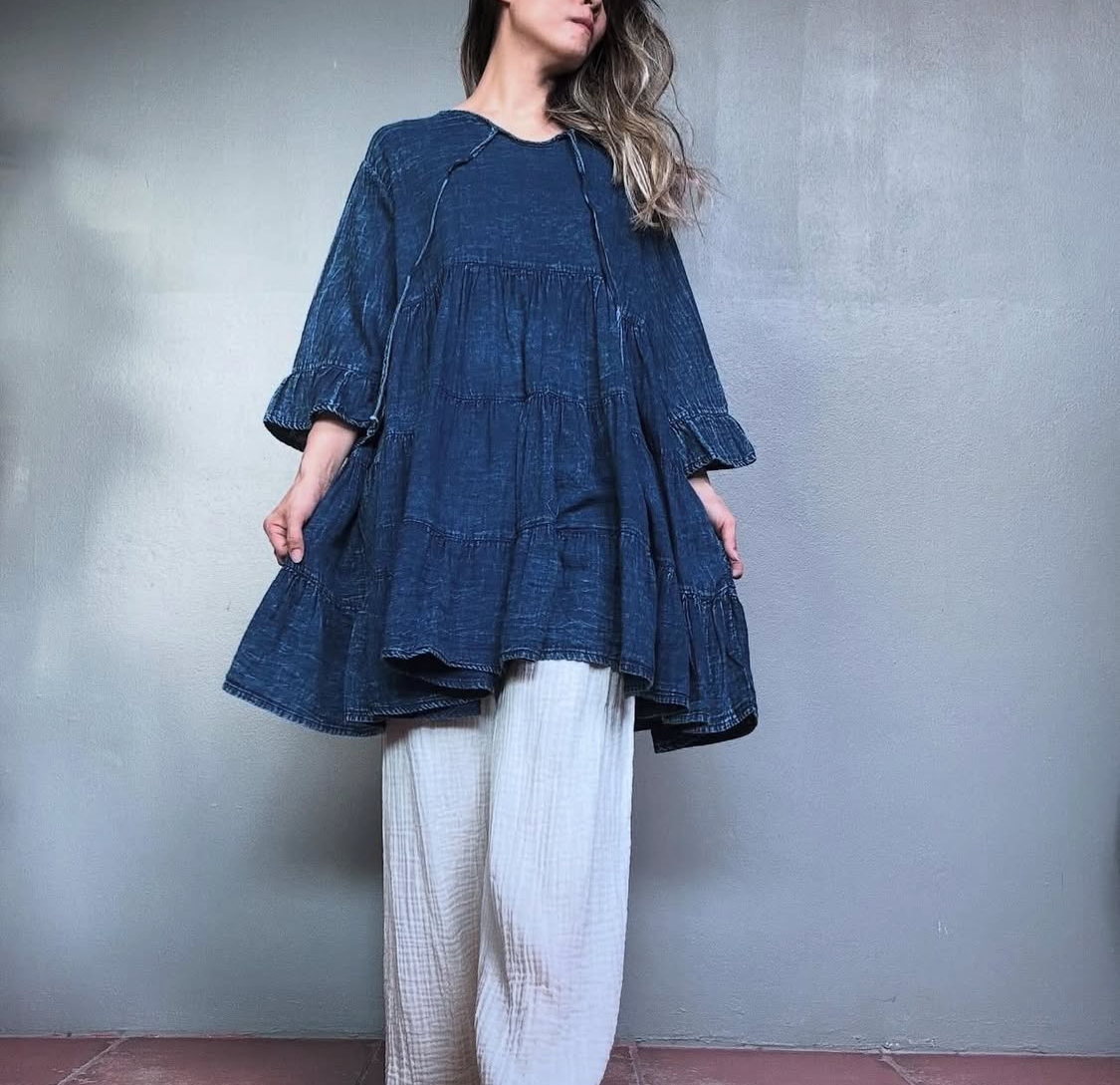 Dress med lätt volanger- Angie