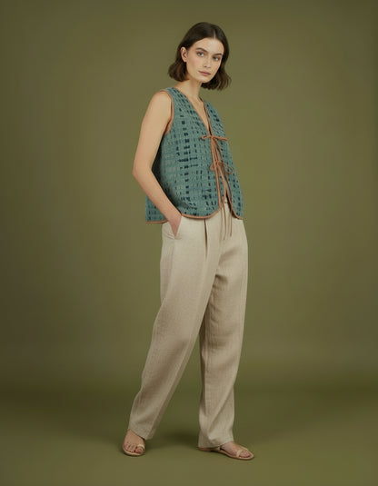 Linnevest med knytband- Shiborifärgad