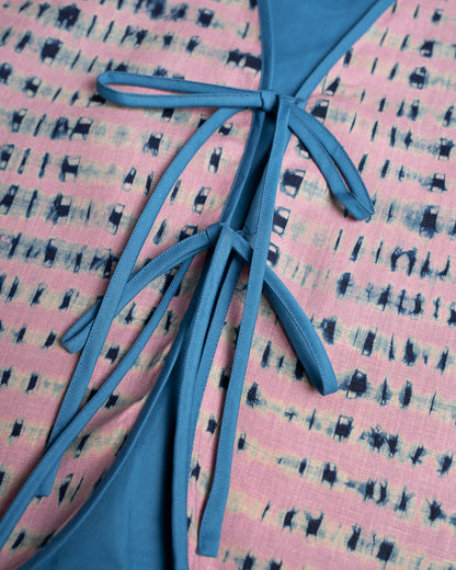 Linnevest med knytband- Shiborifärgad